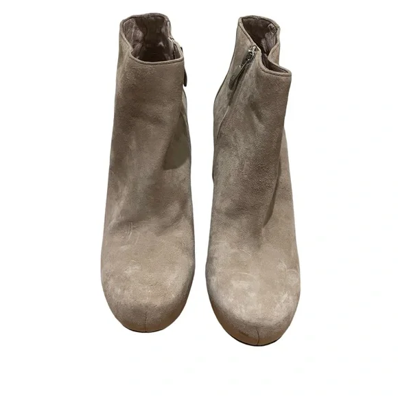 Vince Camuto Cannon Chain Heel Ankle Booties Fawn Tan Size 9 - Picture 6 of 11